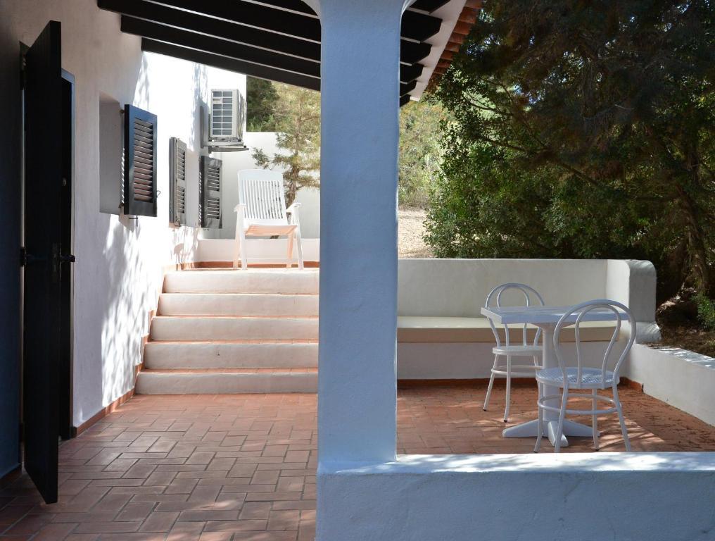 Apartamentos Noray Es Caló Buitenkant foto
