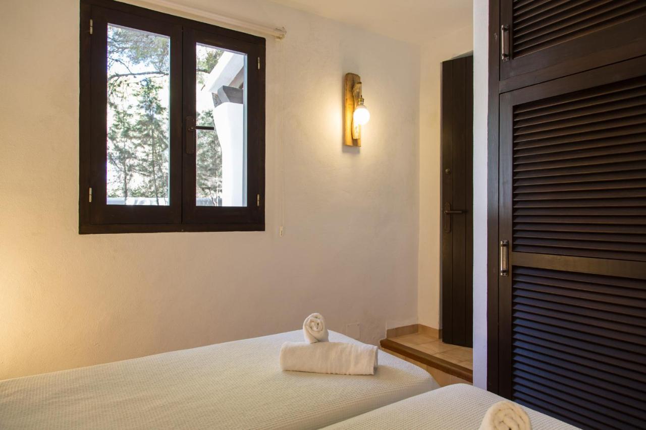 Apartamentos Noray Es Caló Buitenkant foto